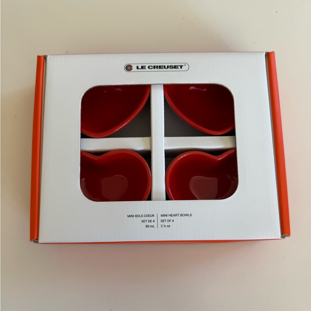 Le Creuset Limited Edition Mini Heart Bowls set of 4 - Picture 3 of 3